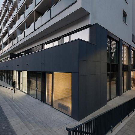 Central Point By Zoom Apartments Bratislava Buitenkant foto