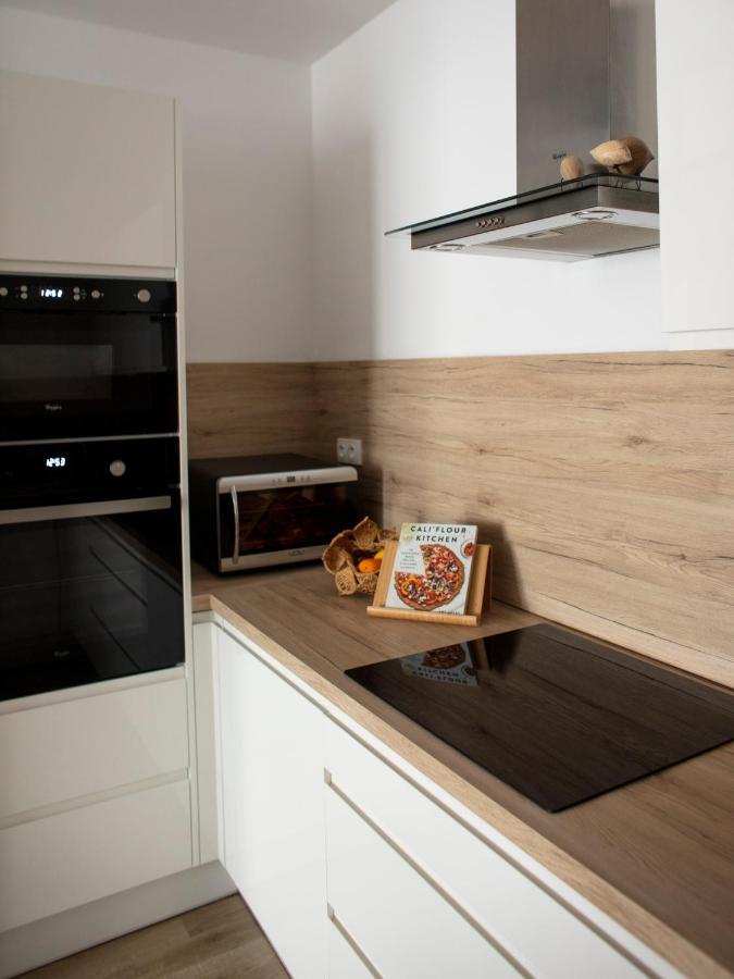 Central Point By Zoom Apartments Bratislava Buitenkant foto